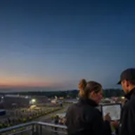 Kursmotiv zum BOS-Academy-Kurs „Veranstaltungssicherheit – Grundlagen und Praxis“.